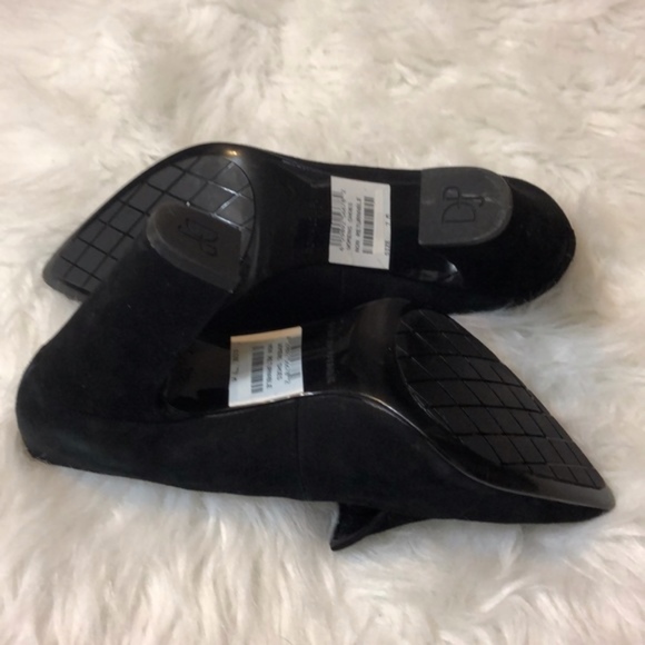 Donald Pliner Heyde Suede Block Heel Pump - Picture 7 of 7